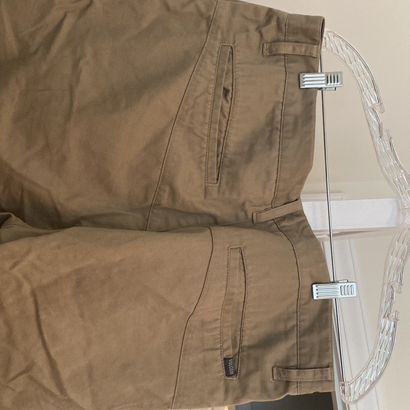 Volcom shorts - Picture 2 of 4